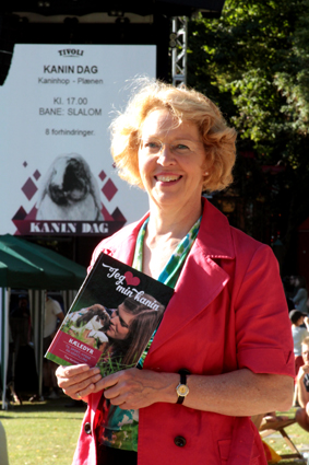 Tine Kortenbach med ny bog om kælekaniner "Jeg elsker min kanin" blev lanceret i Tivoli